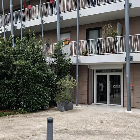 A 2 Pas De Paris Apartment *