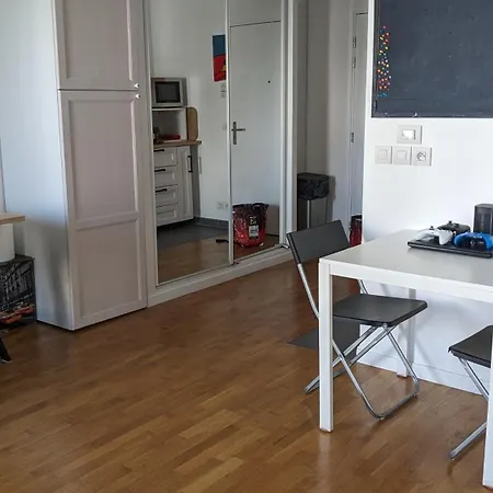 Lägenhet Lumineux 31m2 - Terrasse - Acces Rapide Paris Issy-les-Moulineaux