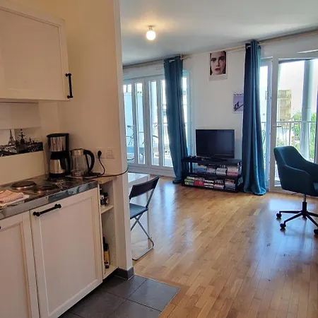 Lägenhet Lumineux 31m2 - Terrasse - Acces Rapide Paris