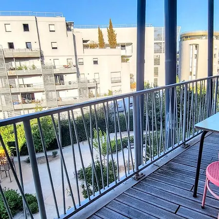 公寓 Studio Lumineux Avec Terrasse Et Parking - Acces Rapide Porte De Versailles *