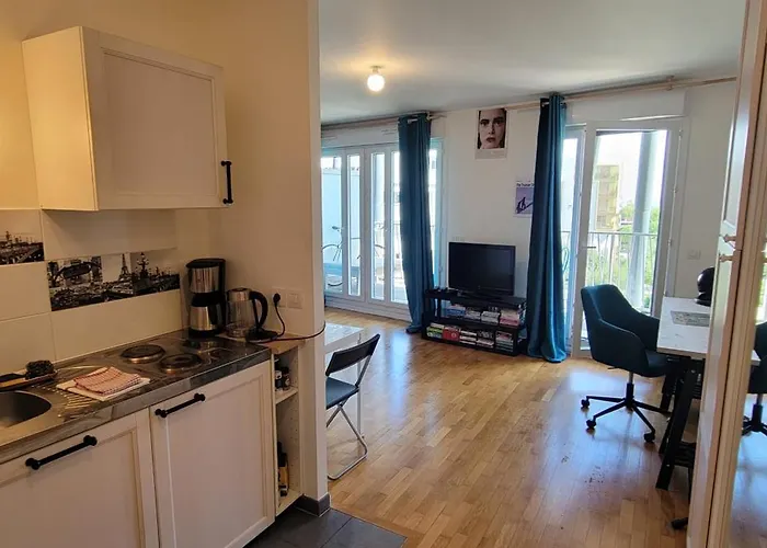 Lumineux 31m2 - Terrasse - Acces Rapide Paris * Issy-les-Moulineaux