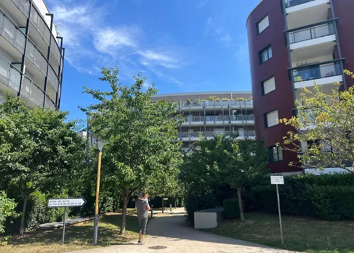 Lumineux 31m2 - Terrasse - Acces Rapide Paris Apartman *